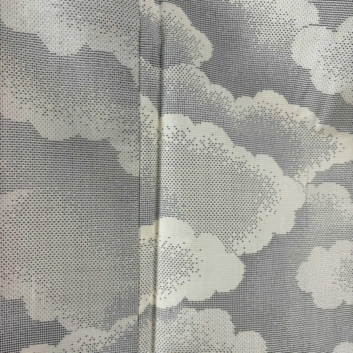 【美品】 大島紬織 身長158.5cm 袖長63cm S 雙層 桑原啓之介 落款あり 證書あり 雲紋 灰色 純蠶絲 逸品級