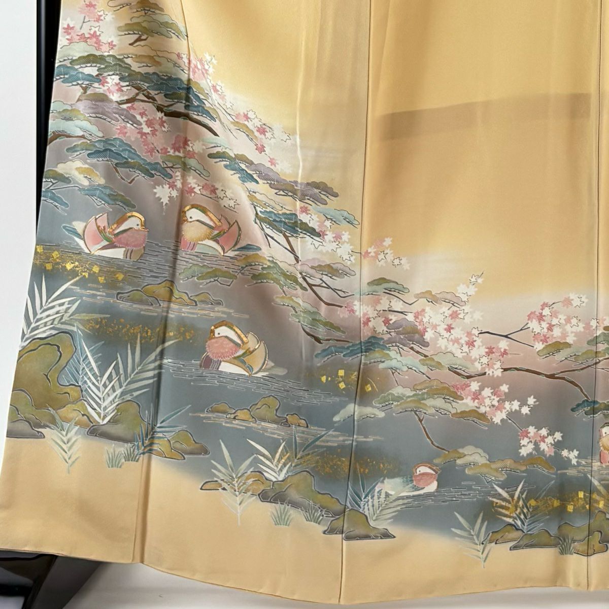 色留袖禮服 身長166cm 袖長65.5cm M 雙層 落款あり 鴛鴦 笠松樹 金絲 金銀彩 淺橙色 純蠶絲 名品級 一つ紋