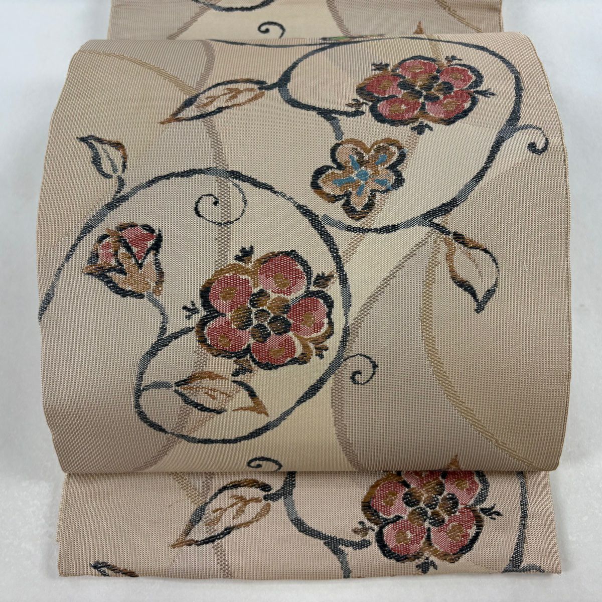 【美品】 袋帶 秀品級 花唐草紋 幾何學 金金箔 薄茶 六通 純蠶絲