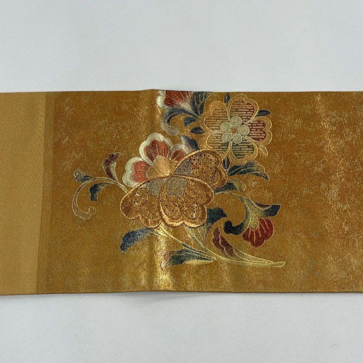 【美品】 名古屋帶 秀品級 草花紋紋 花唐草紋 金糸 金金箔 山吹 純蠶絲