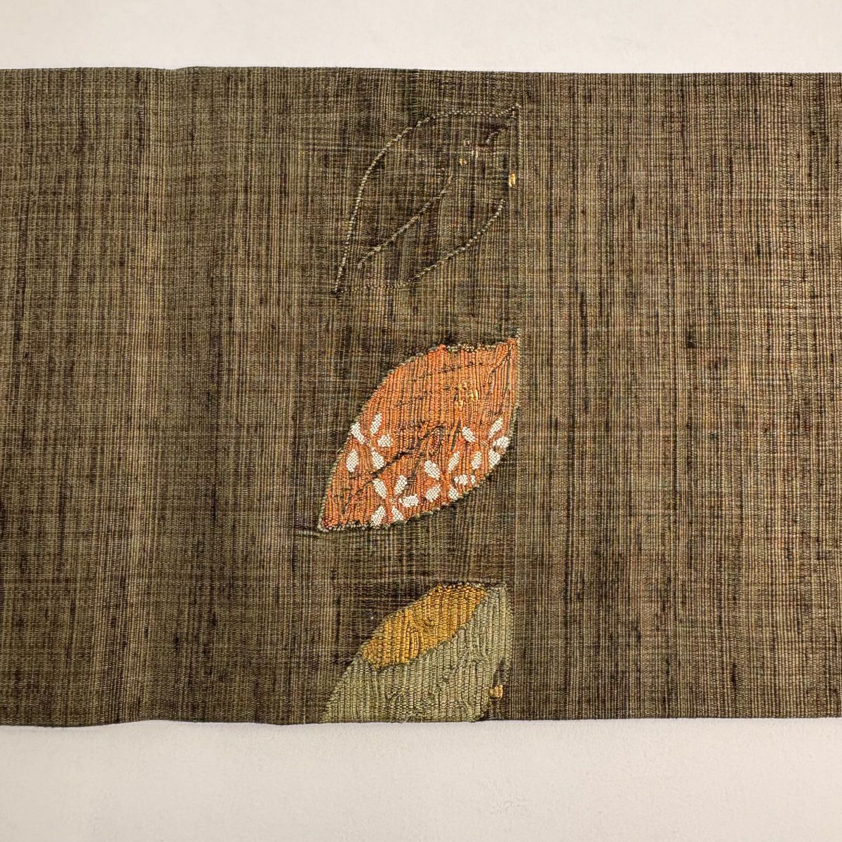 【美品】 名古屋帶 秀品級 葉柄 金糸 茶綠 純蠶絲