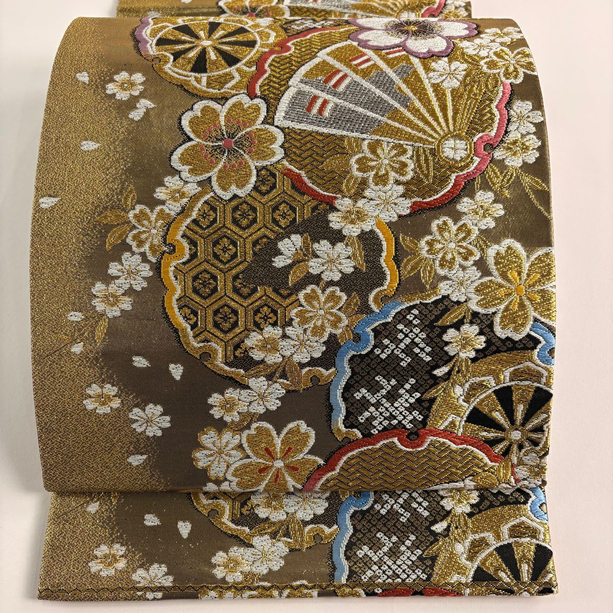 【美品】 袋帶 秀品級 振袖禮服禮服用 雪輪 櫻花 金金箔 金銀彩 金色 六通 純蠶絲