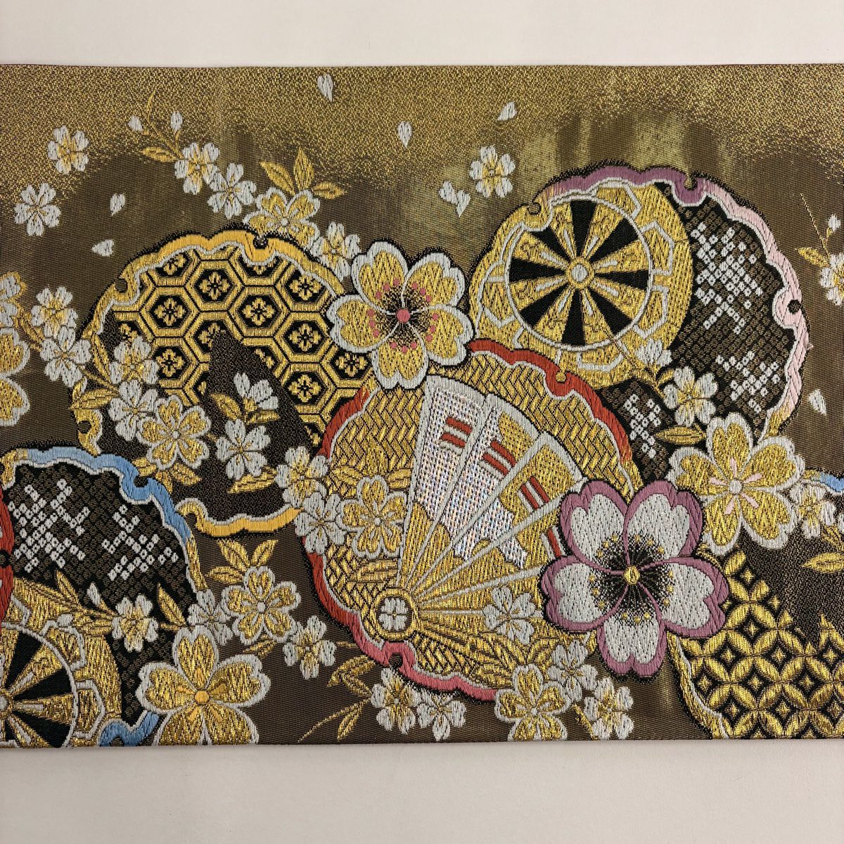 【美品】 袋帶 秀品級 振袖禮服禮服用 雪輪 櫻花 金金箔 金銀彩 金色 六通 純蠶絲