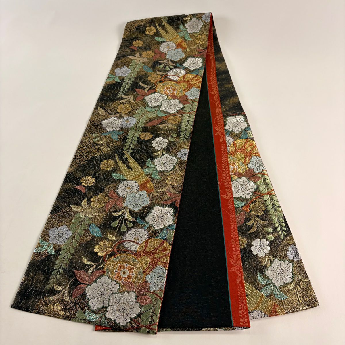【美品】 袋帶 秀品級 振袖禮服禮服用 鼓 辻花染圖案 金金箔 墨色 六通 純蠶絲