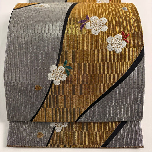 【美品】 袋帶 優品級 振袖禮服禮服用 櫻花花瓣 金金箔 金銀線 銀色 六通 純蠶絲