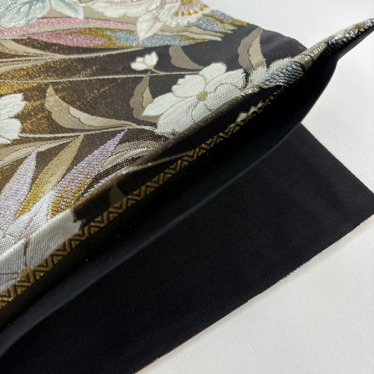 【美品】 袋帶 秀品級 草花紋紋 金金箔 金絲 金色 六通 純蠶絲