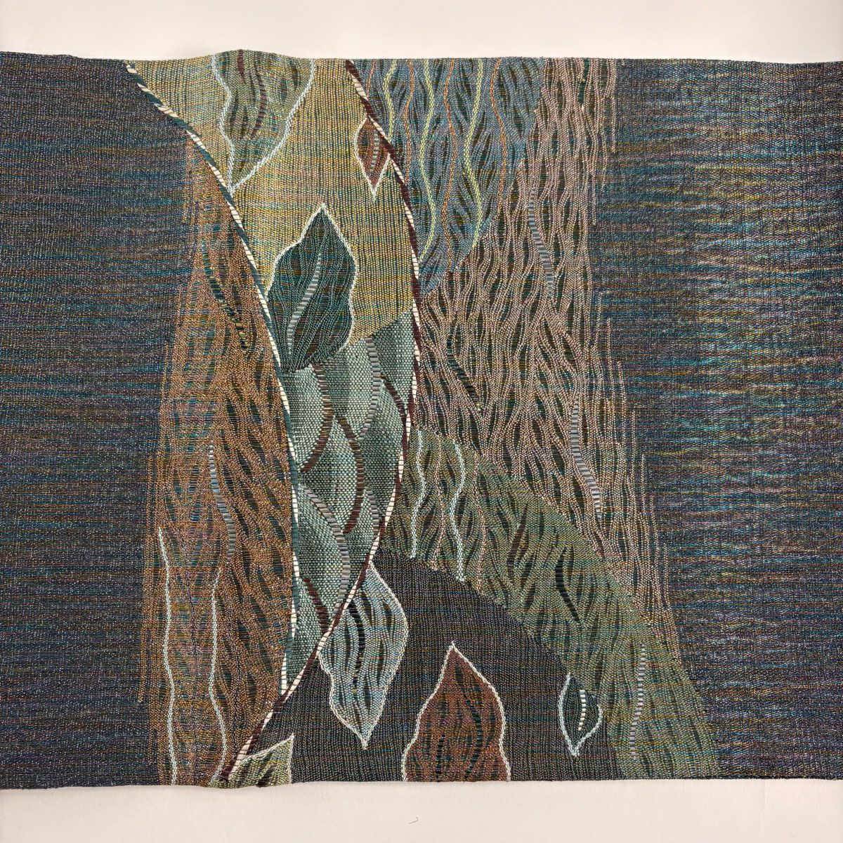 【美品】 袋帶 秀品級 ますいわ屋 波 幾何學圖案 拉麵線 金金箔 綠色 大鼓圖案 純蠶絲