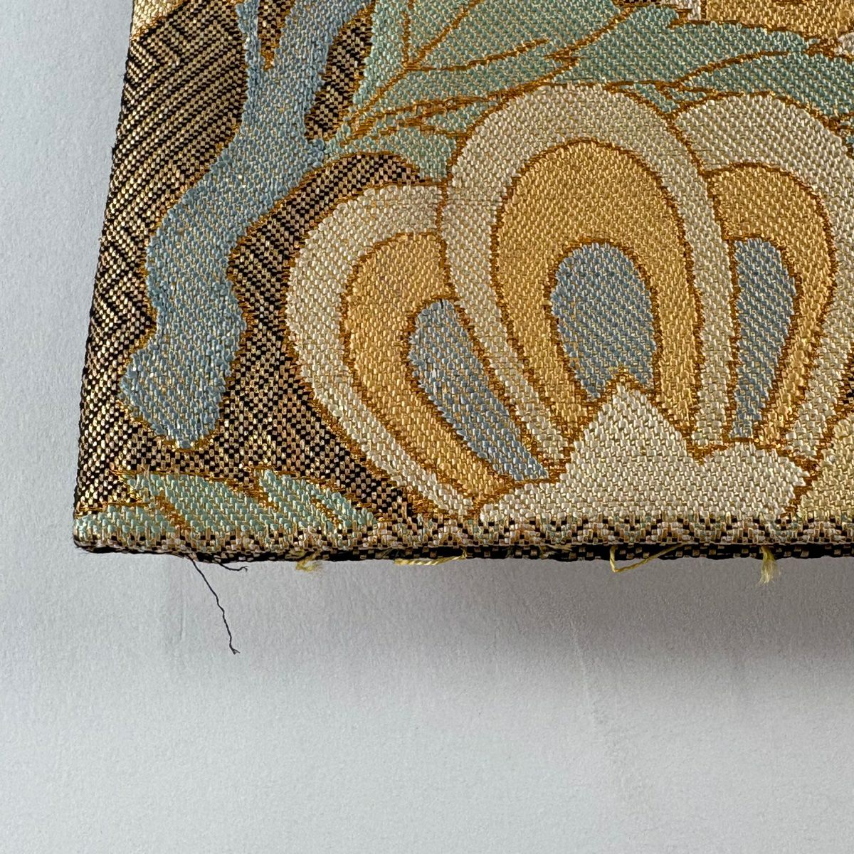 【美品】 袋帶 秀品級 鳳凰 草花紋 金糸 金金箔 金色 六通 純蠶絲