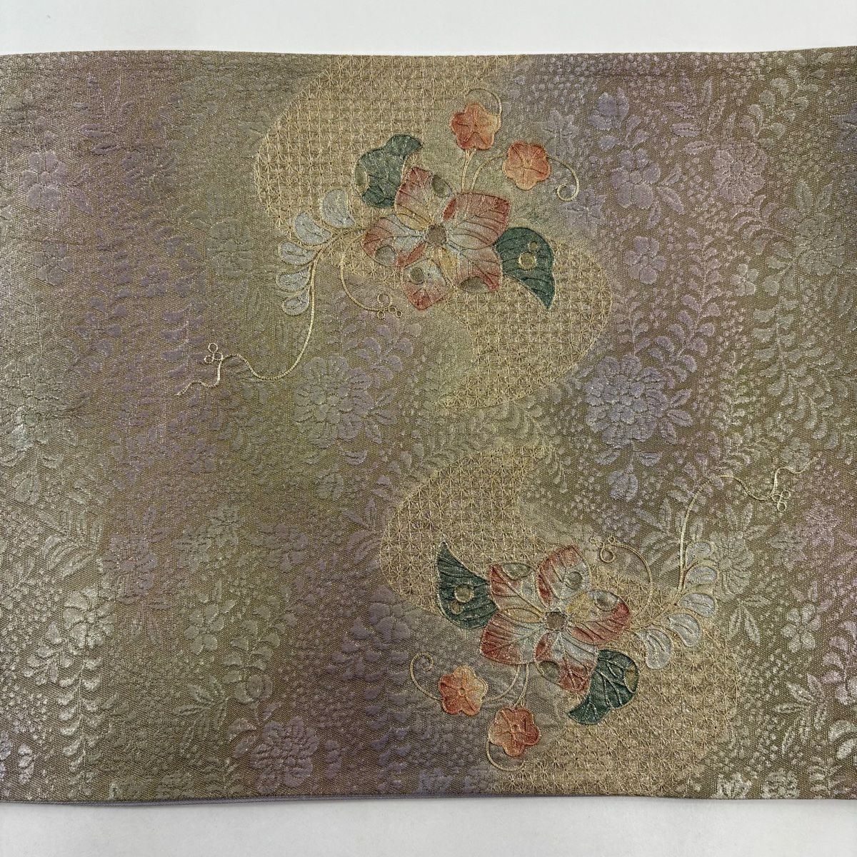 【美品】 袋帶 秀品級 關西仕立 草花紋 金絲 金金箔 灰茶 お太鼓圖案 純蠶絲