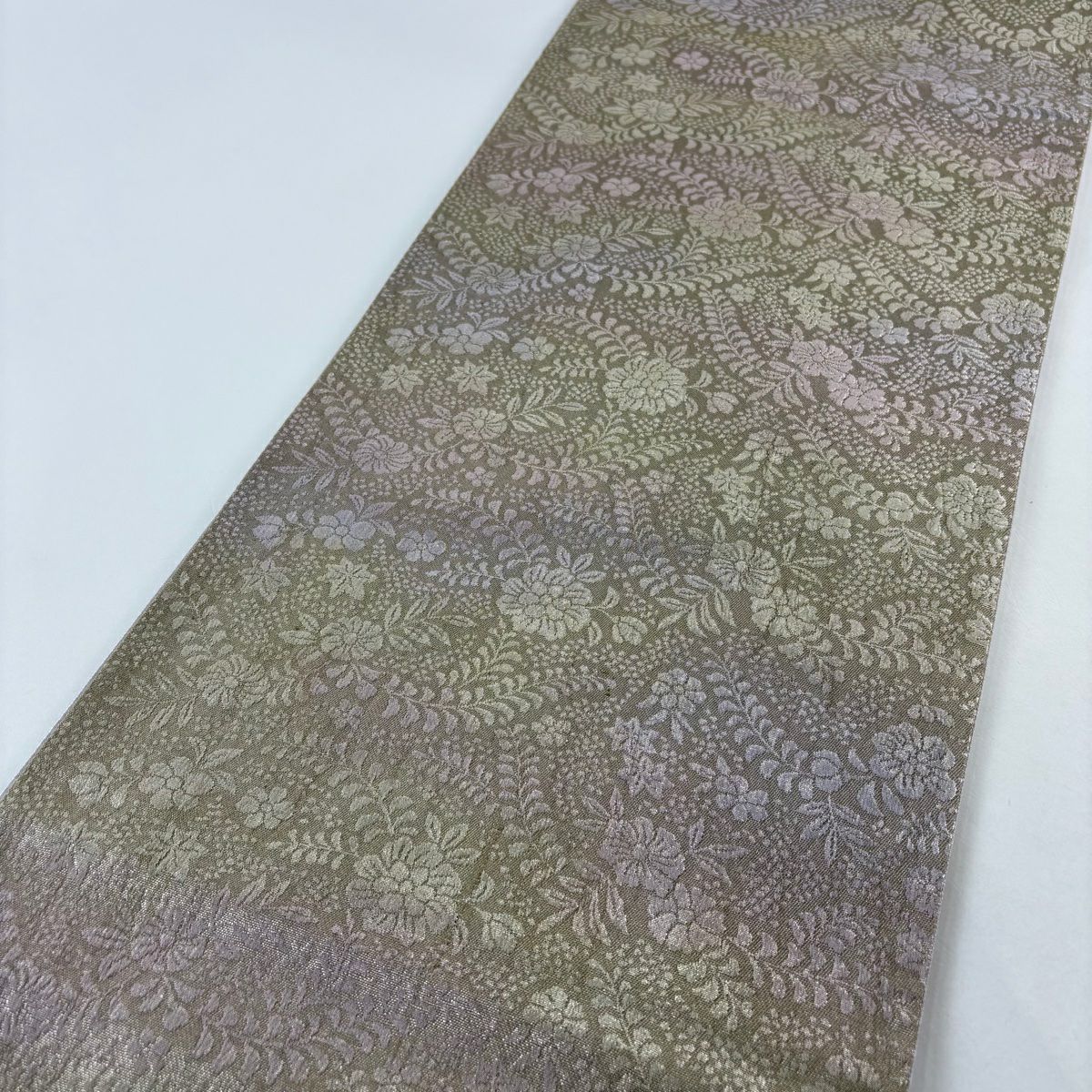 【美品】 袋帶 秀品級 關西仕立 草花紋 金絲 金金箔 灰茶 お太鼓圖案 純蠶絲