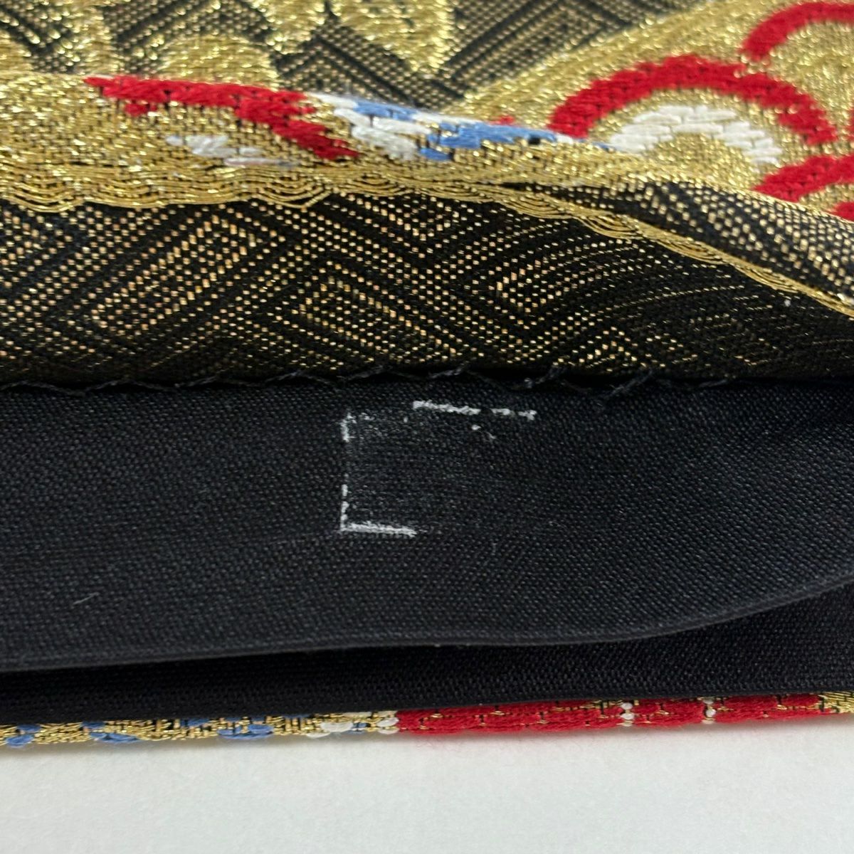【美品】 袋帶 秀品級 草花紋紋 有職文樣 金絲 刺繡 金 六通 純蠶絲
