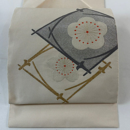 名古屋帶 優品級 松樹葉仕立 八寸名古屋帶 梅花 松樹葉 刺繡 金銀彩 米色 純蠶絲