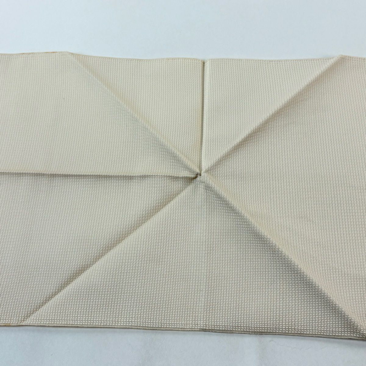 名古屋帶 優品級 松樹葉仕立 八寸名古屋帶 梅花 松樹葉 刺繡 金銀彩 米色 純蠶絲
