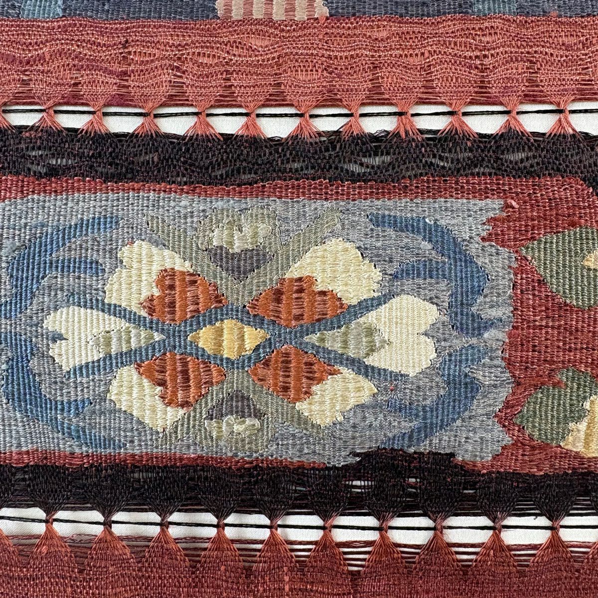 【美品】 袋帶 秀品級 花 縞 小豆 深藍色 お太鼓圖案 純蠶絲