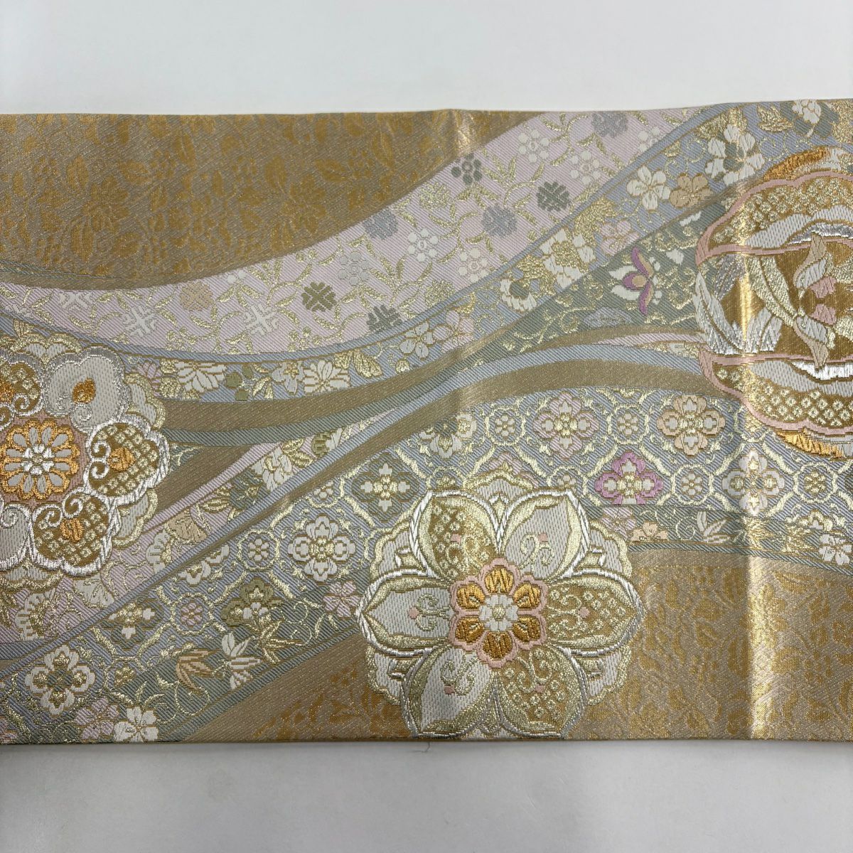 【美品】 袋帶 秀品級 向鳥 草花紋 金銀絲 金金箔 金色 六通 純蠶絲