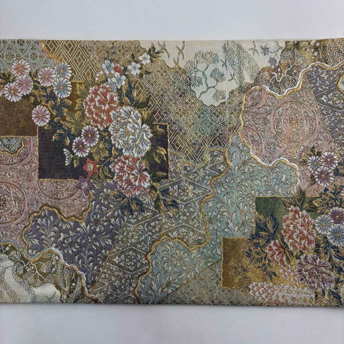 【美品】 袋帶 秀品級 草花紋紋 花唐草紋 金絲 金金箔 金色 六通 純蠶絲