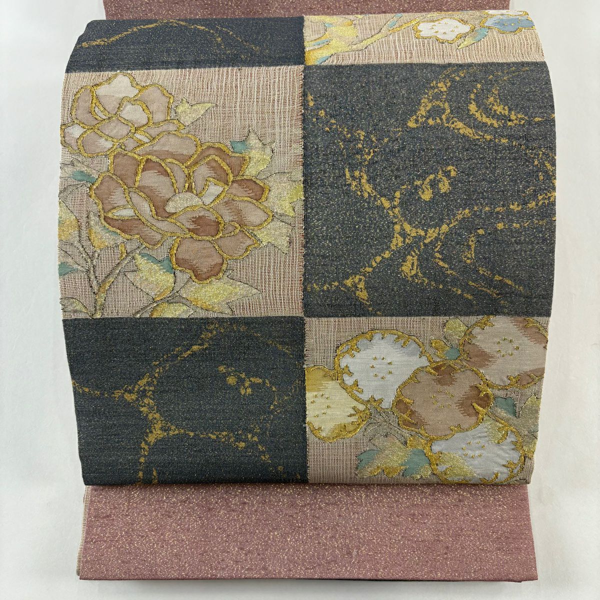 【美品】 袋帶 秀品級 草花紋紋 市松樹 金絲 金銀彩 粉米色 大鼓圖案 純蠶絲