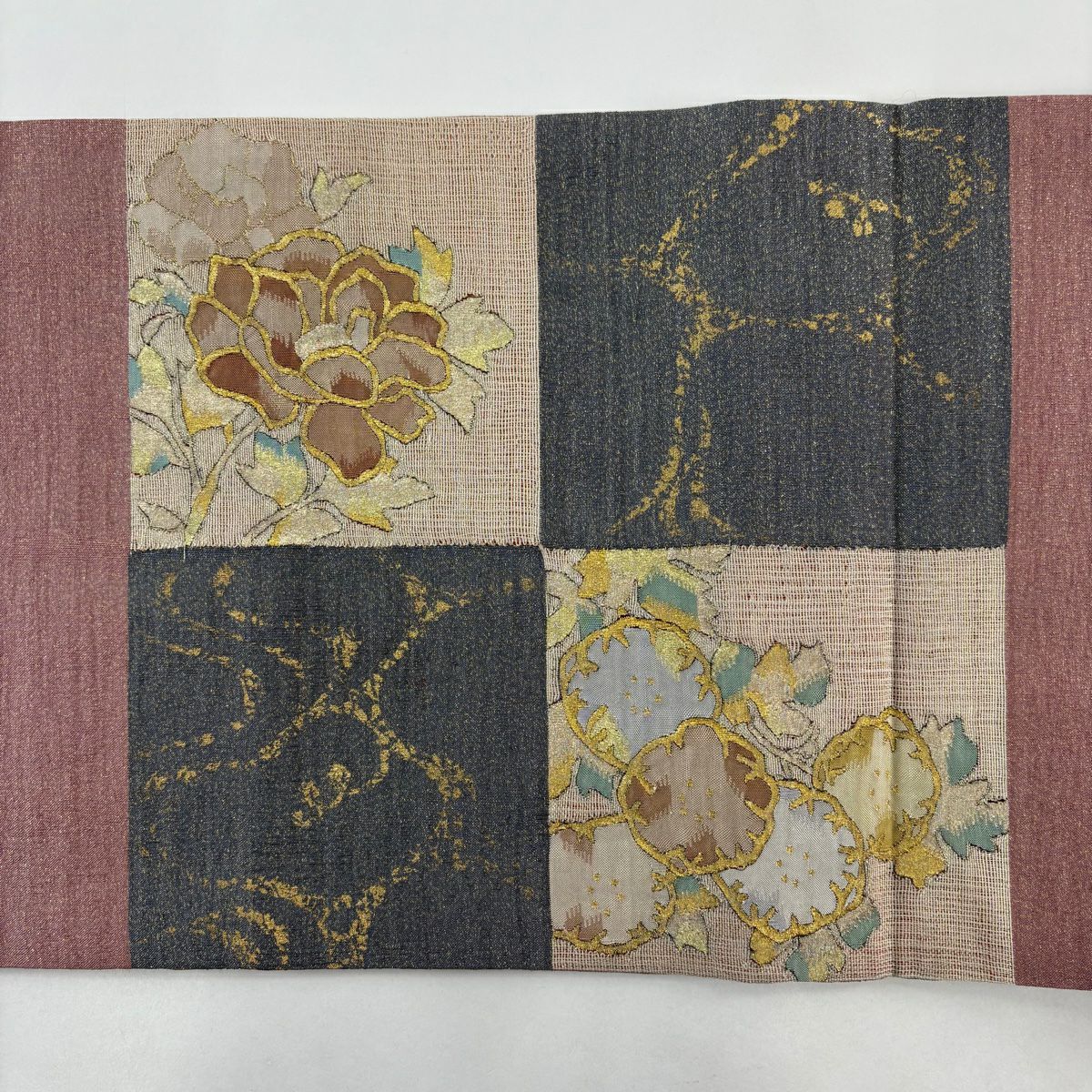 【美品】 袋帶 秀品級 草花紋紋 市松樹 金絲 金銀彩 粉米色 大鼓圖案 純蠶絲