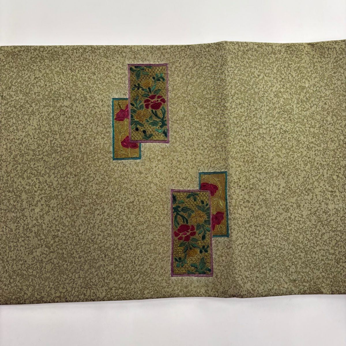 【美品】 袋帶 秀品級 紬織織 短冊 草花紋紋 刺繡 鶯色 お太鼓柄 純蠶絲
