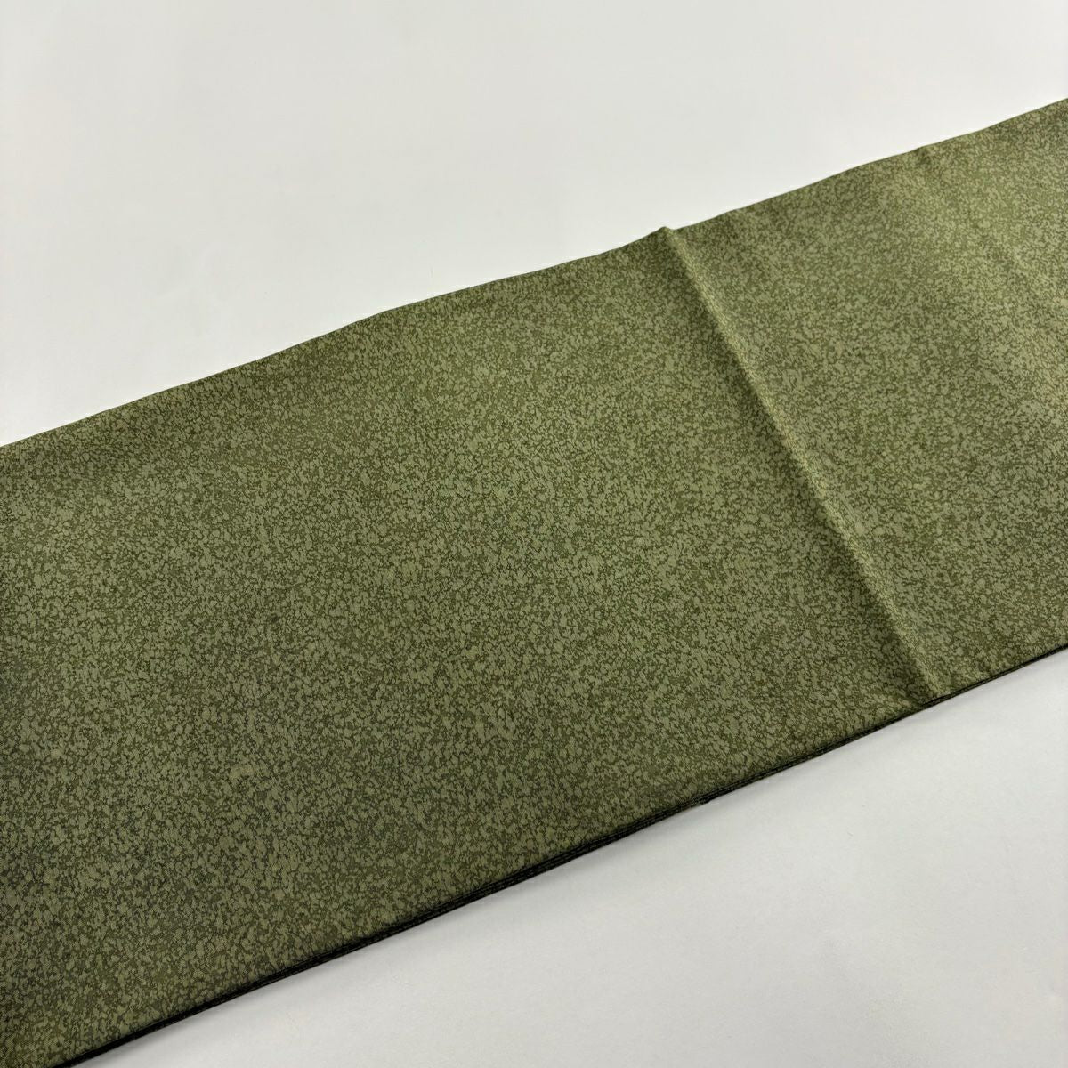 【美品】 袋帶 秀品級 紬織織 短冊 草花紋紋 刺繡 鶯色 お太鼓柄 純蠶絲