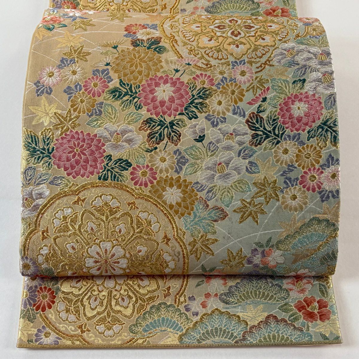 【美品】 袋帶 秀品級 華紋 草花紋 金糸 金金箔 薄綠 六通 純蠶絲