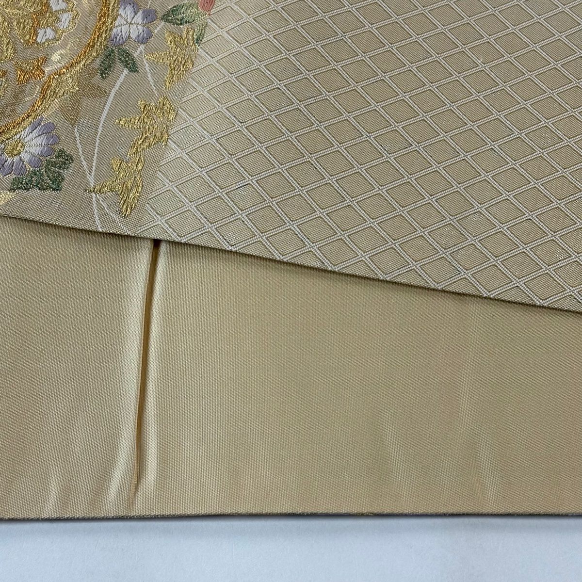【美品】 袋帶 秀品級 華紋 草花紋 金糸 金金箔 薄綠 六通 純蠶絲