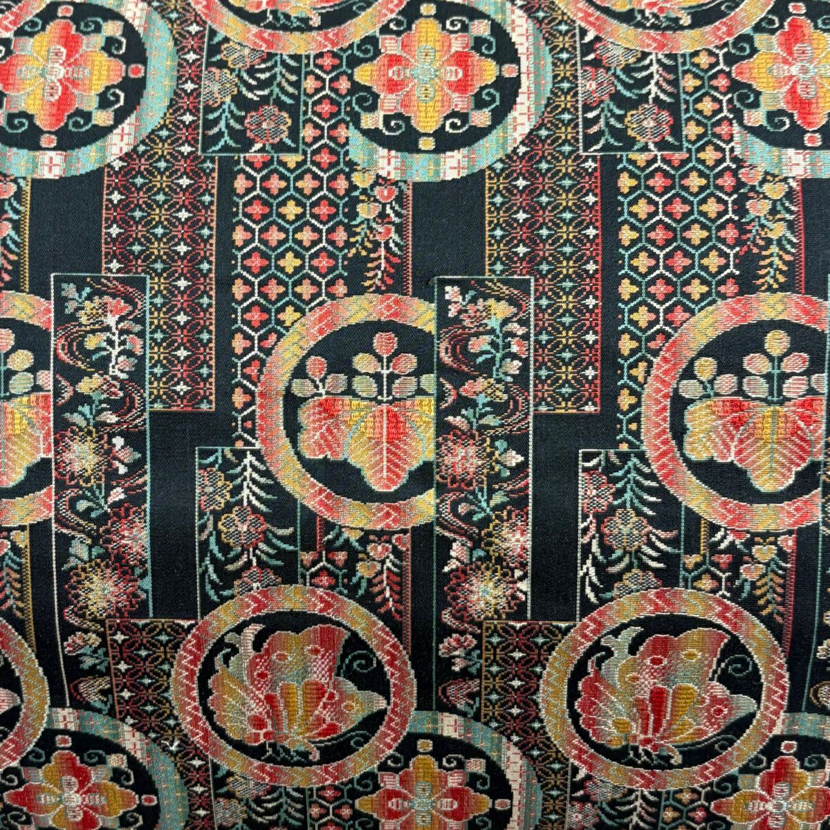 【美品】名古屋帶 秀品級 松樹葉裁縫 八寸名古屋帶 鎌倉文 蝶 金金箔 黑 純蠶絲