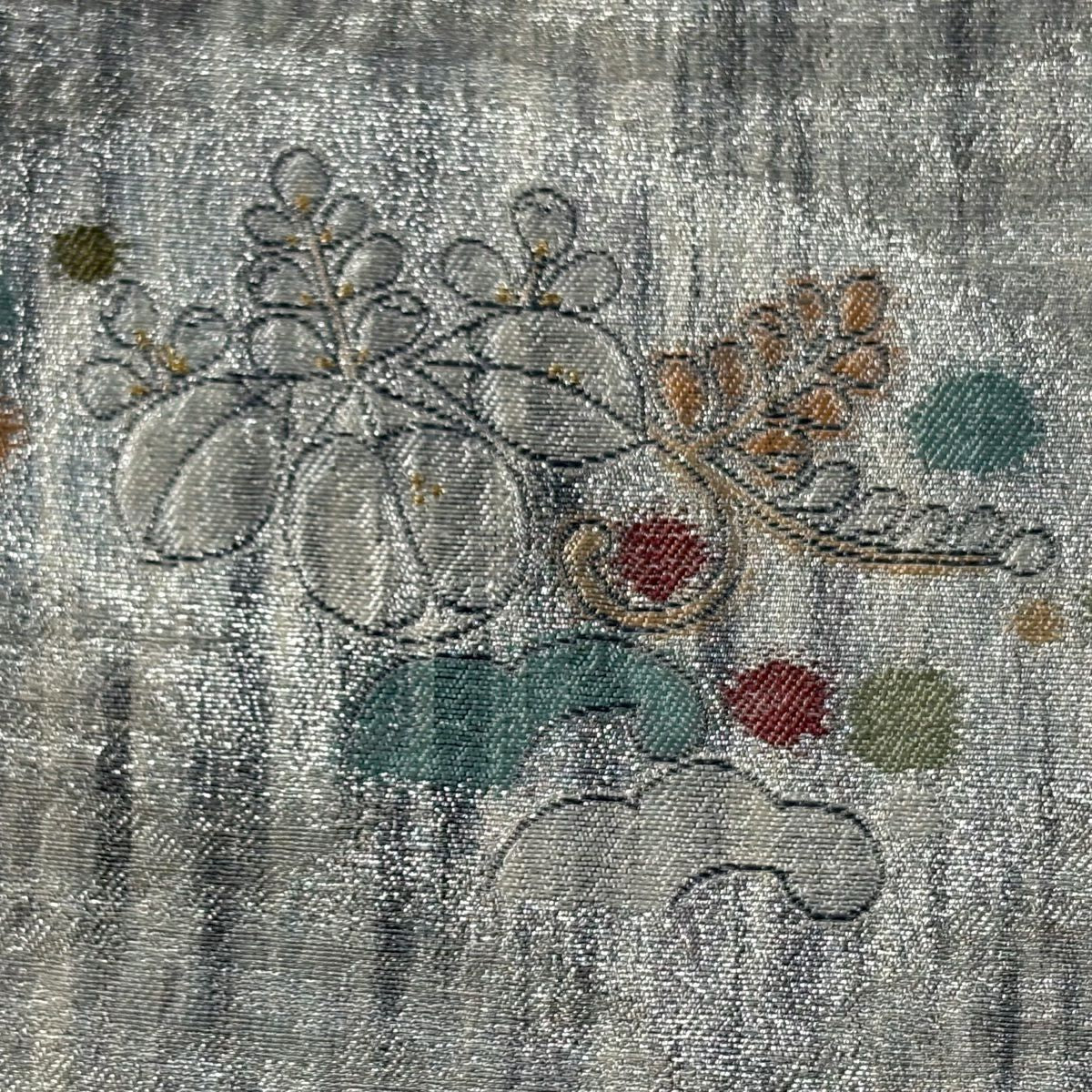 【美品】 袋帶 秀品級 關西仕立 草花紋 花唐草紋 金金箔 銀線 銀 六通 純蠶絲
