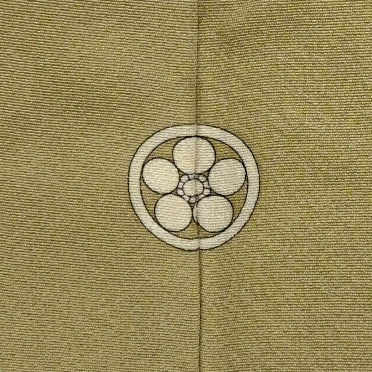 色留袖禮服 身長155.5cm 袖長63cm S 雙層 牡丹 松樹梅花 金絲 金銀彩 灰綠 純蠶絲 秀品級 一つ紋