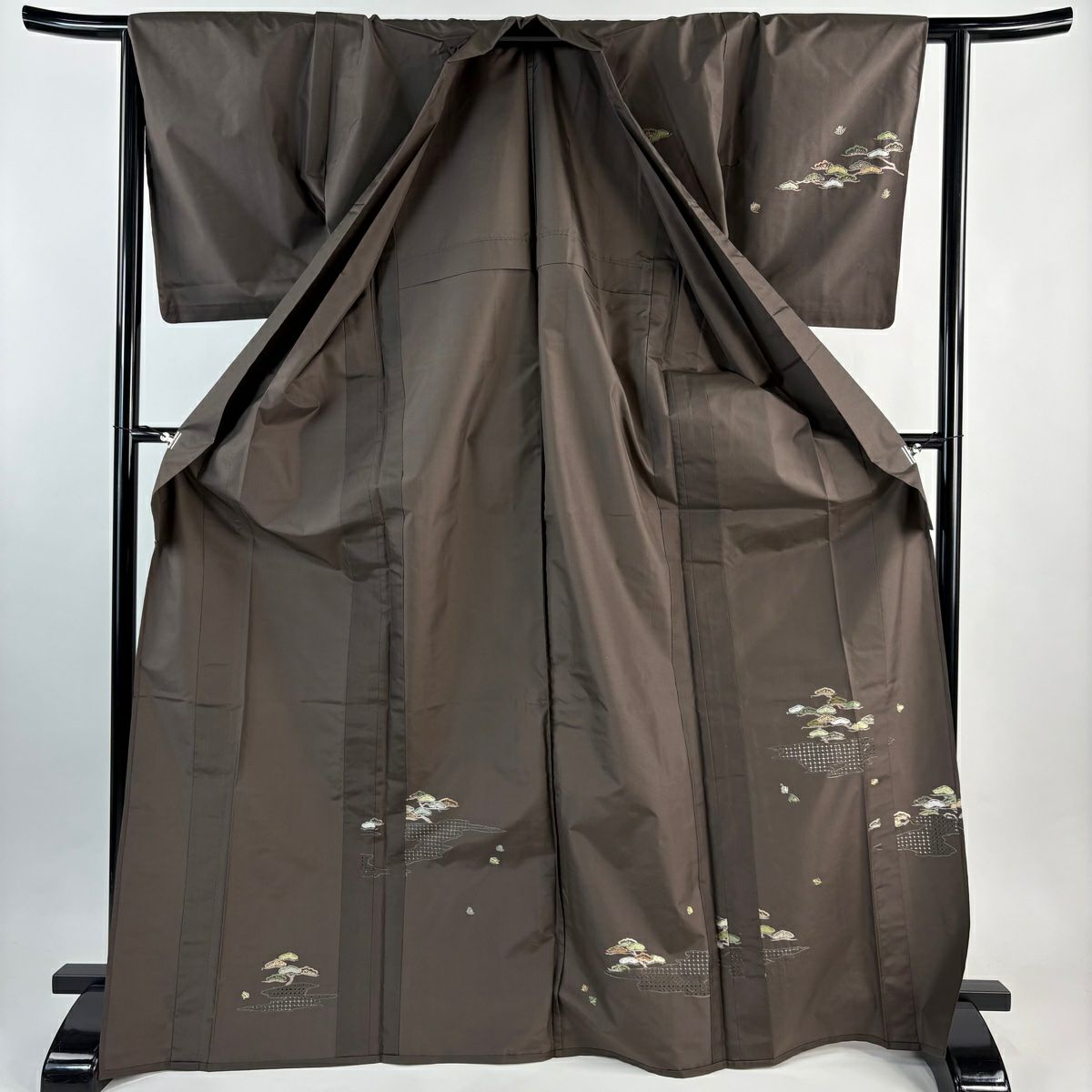 【美品】 付下 身長172cm 袖長65cm M 單層 紬織織 鈕襟 笠松樹 霞刺繡 茶綠 純蠶絲 秀品級