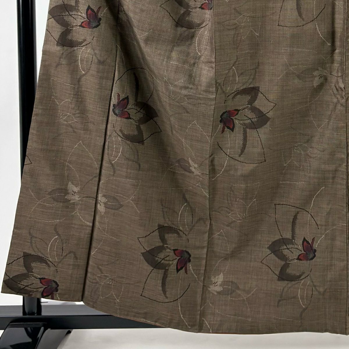 【美品】 大島紬織 身長159cm 袖長64.5cm M 雙層 純泥染 證書あり 花 焦茶 純蠶絲 秀品級