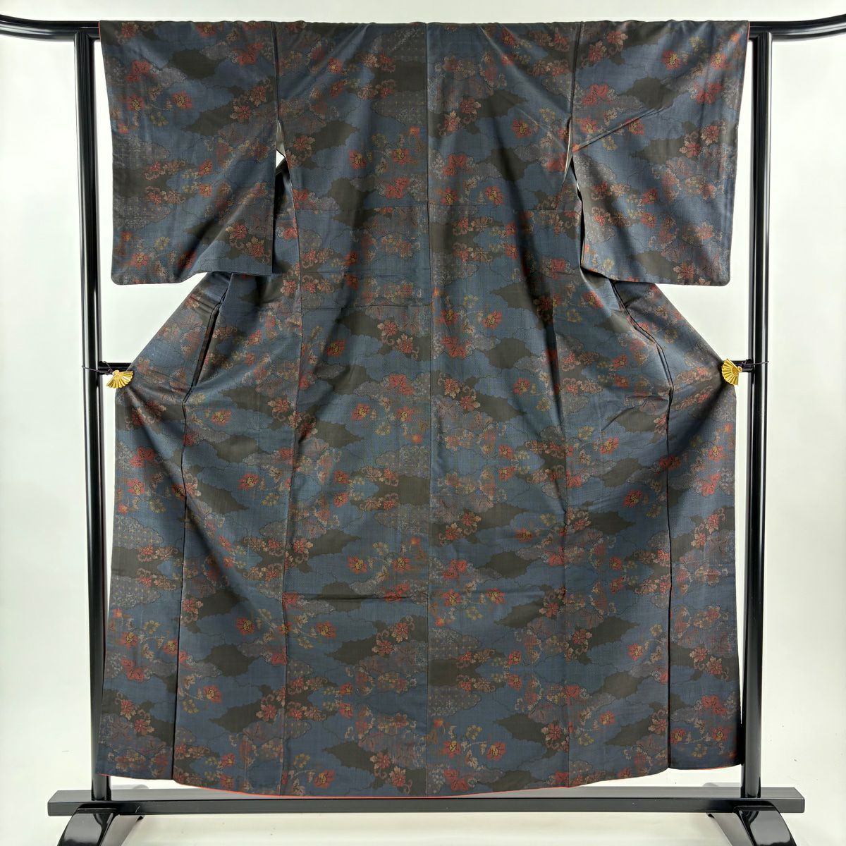 【美品】 大島紬織 身長158cm 袖長62.5cm S 雙層 純泥染 證書あり 花唐草紋 雲文 深藍 純蠶絲 秀品級