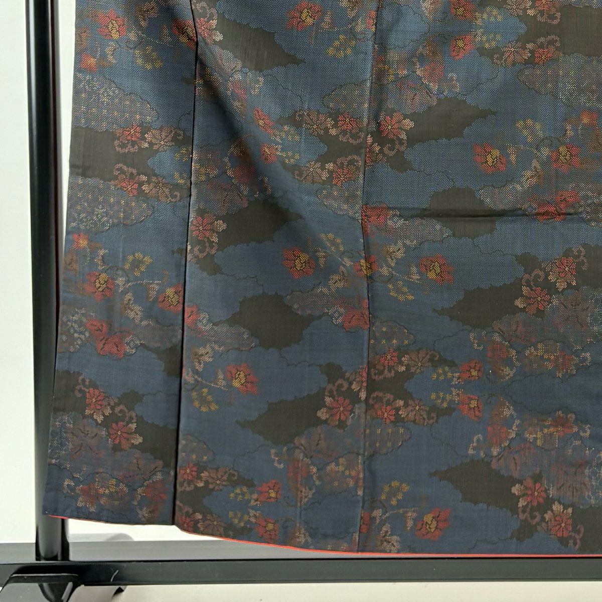 【美品】 大島紬織 身長158cm 袖長62.5cm S 雙層 純泥染 證書あり 花唐草紋 雲文 深藍 純蠶絲 秀品級