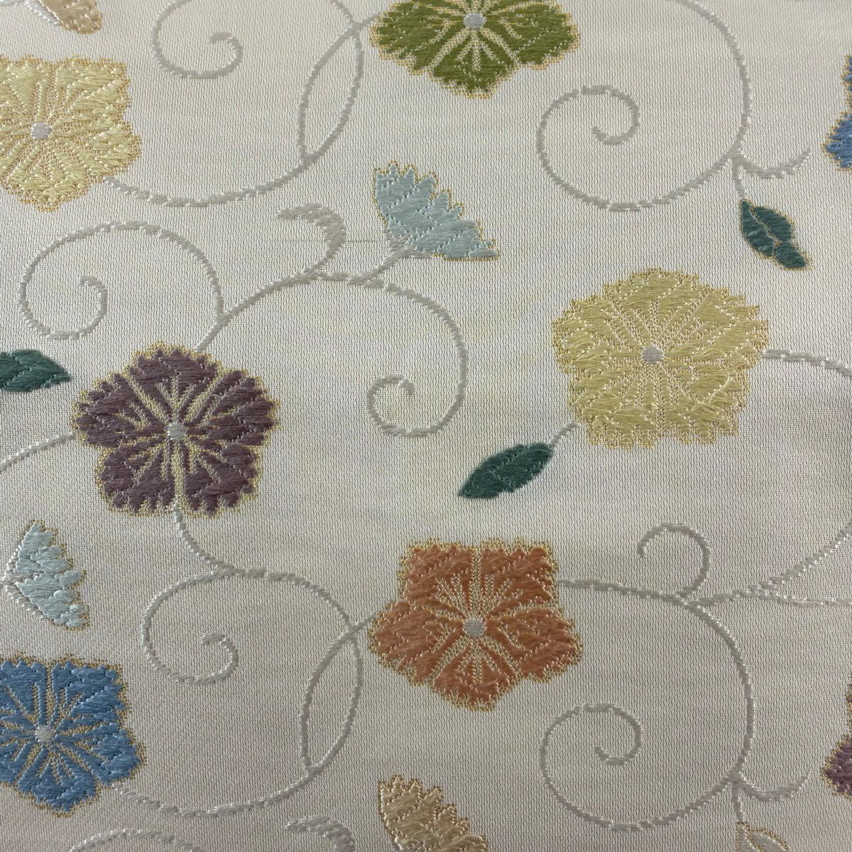 【美品】名古屋帶 名品級 花唐草紋刺繡金金箔 粉米色 純蠶絲