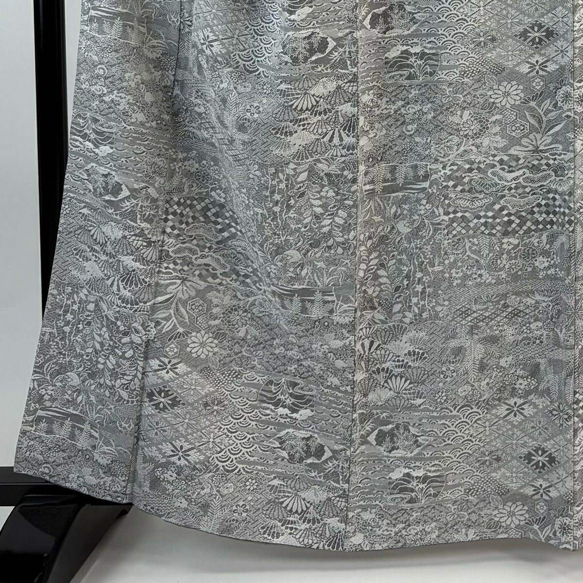 【美品】 小紋 身長162cm 袖長67cm M 雙層 松樹竹子梅花 青海波 紋意匠 灰色 純蠶絲 名品級