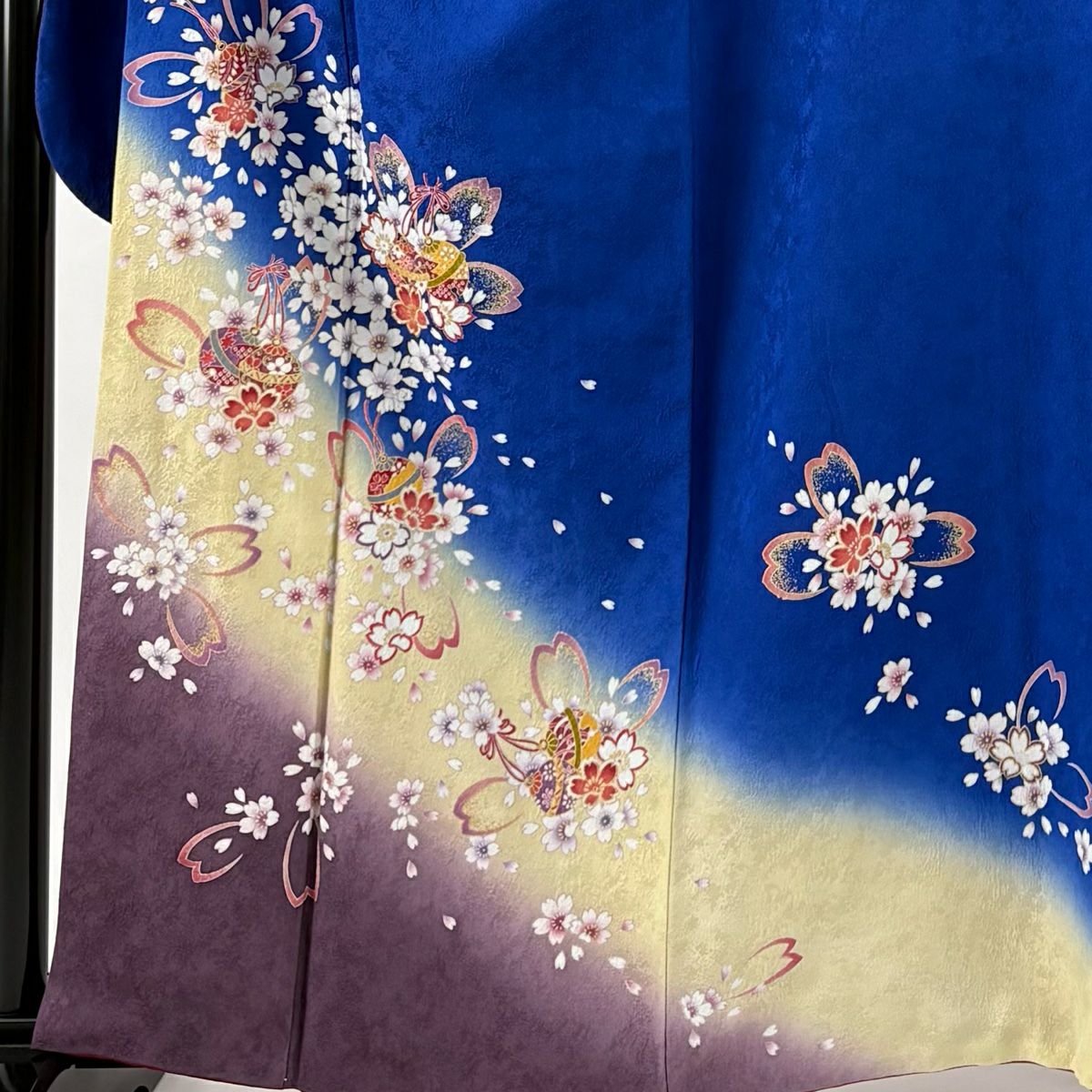 【美品】振袖禮服 身長161cm 袖長68cm L 雙層 櫻花 鈴 金絲 金銀彩 藍 純蠶絲 名品級