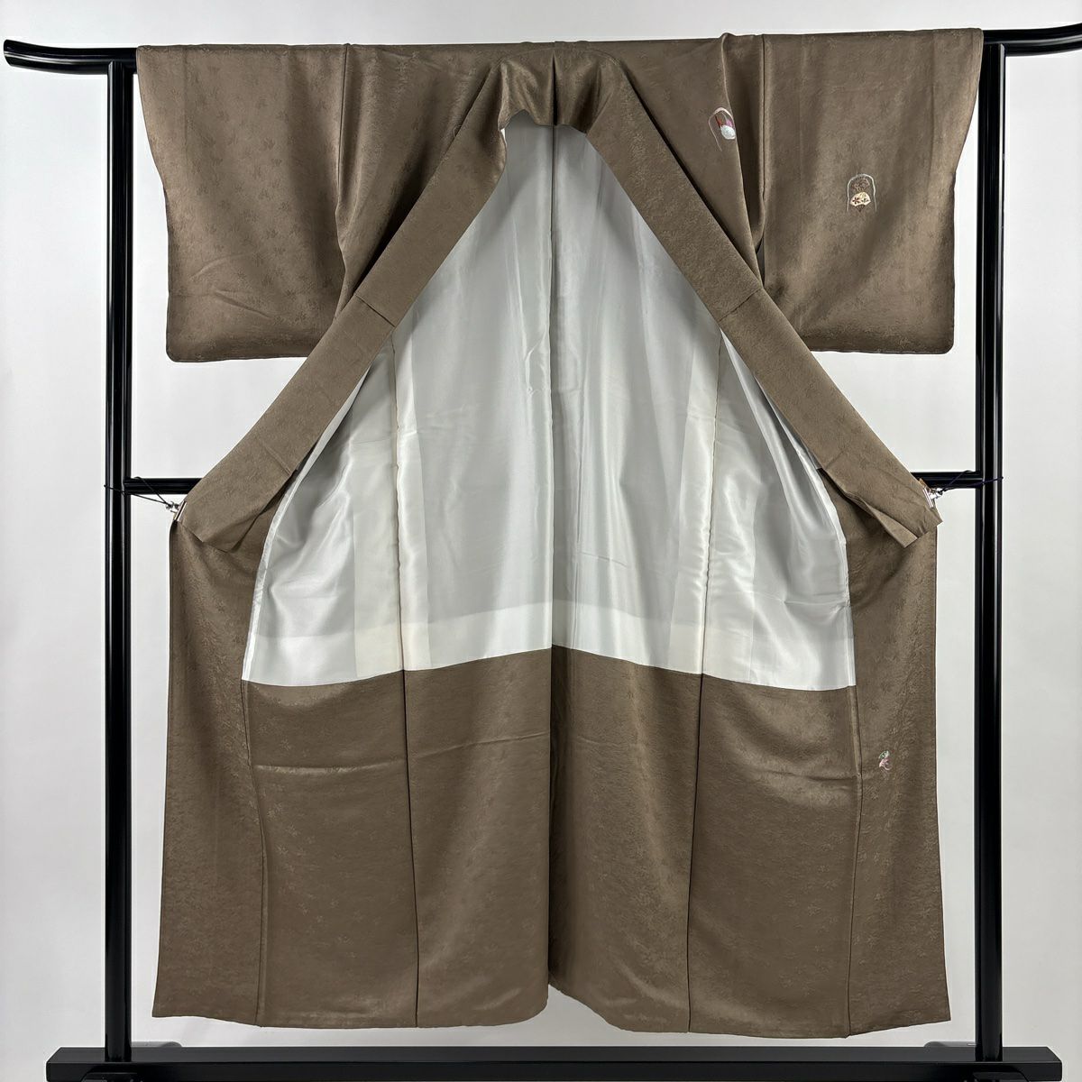 【美品】 付下 身長152.5cm 袖長62.5cm S 雙層 落款あり 生織 地紋 金絲 刺繡 灰茶 純蠶絲 名品級