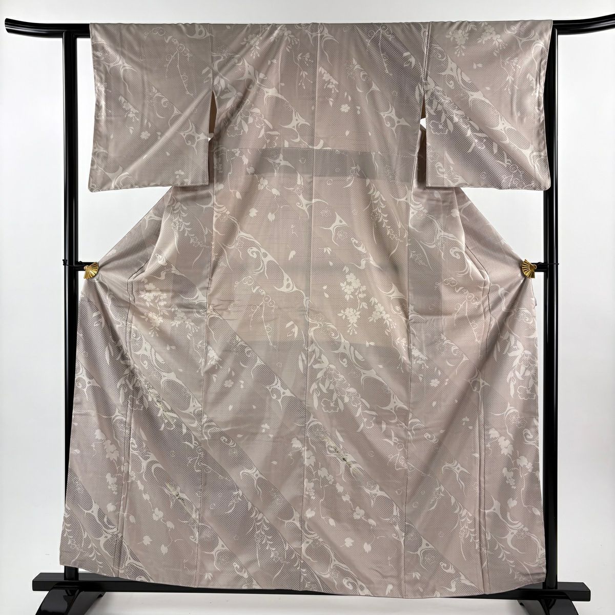 【美品】 付下 身長160.5cm 袖長62cm S 雙層 紬織織 枝梅花葉與果實刺繡 金銀彩 淺豆色 純蠶絲 名品級