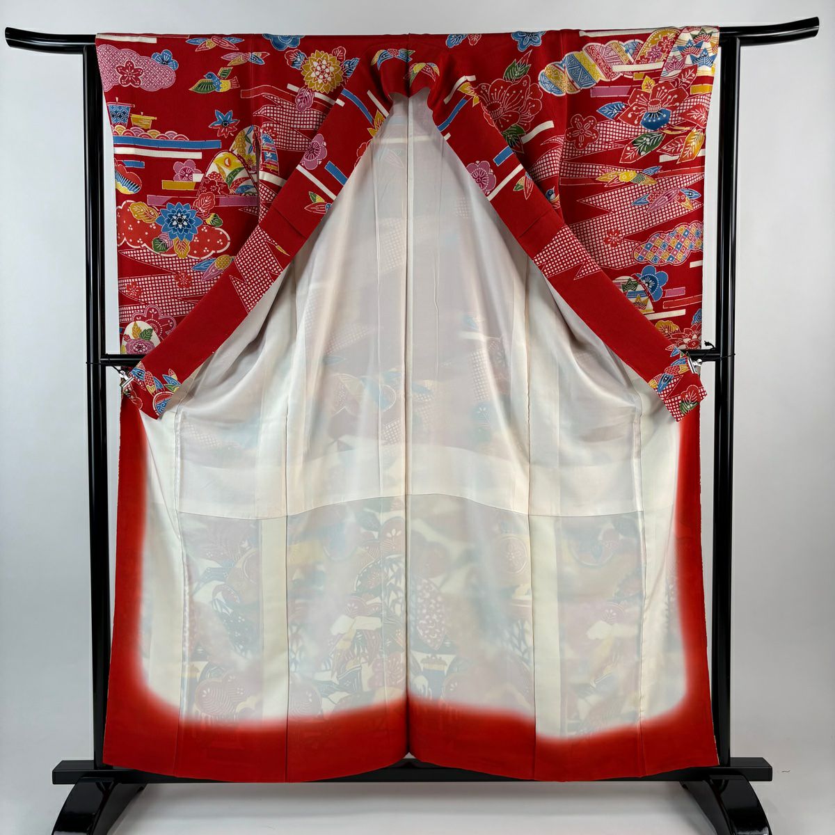 振袖禮服 身長159cm 袖長65cm M 雙層 松樹竹子梅花 家屋 縮緬 紅 純蠶絲 名品級