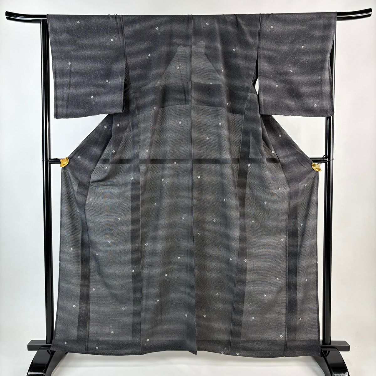 【美品】 小紋 身長162cm 袖長67.5cm L 薄物 絽 ますいわ屋 梅花 霞 墨色 純蠶絲 名品級