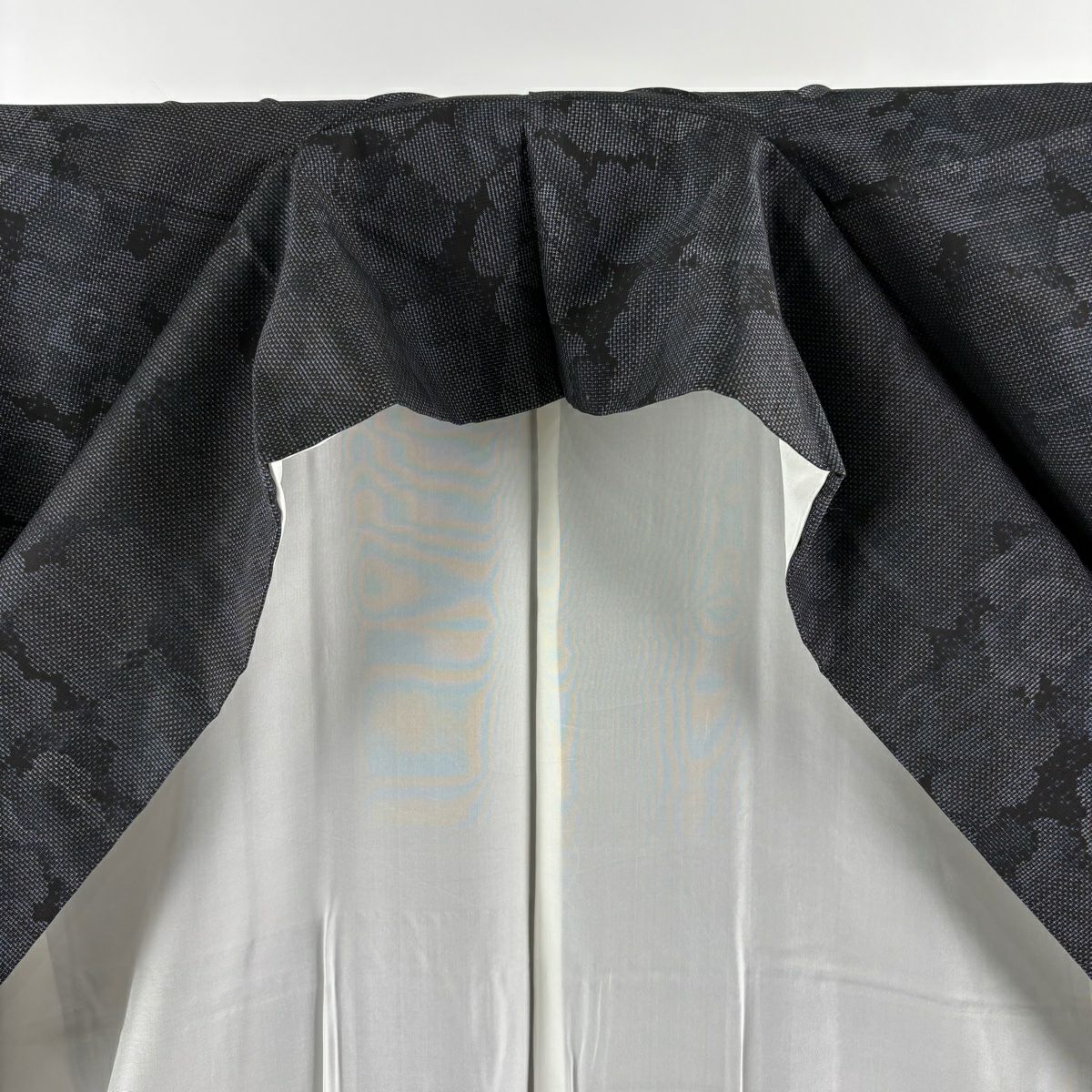 【美品】 大島紬織 身長155.5cm 袖長63.5cm S 雙層 都喜ヱ門 純泥染 證書附 花紋 墨色 純蠶絲 逸品級