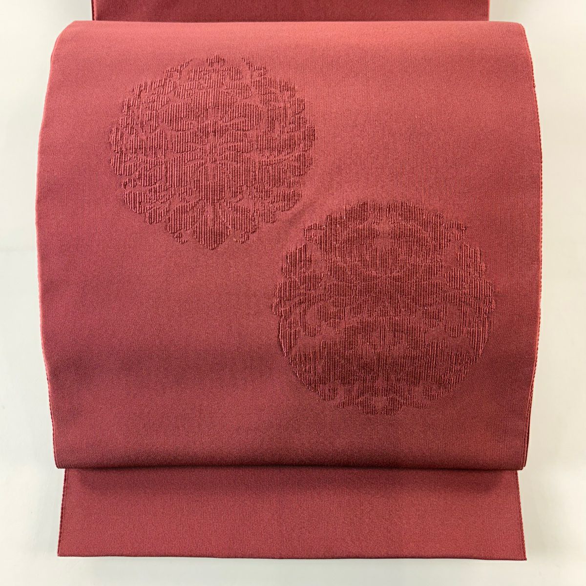 【美品】 名古屋帶 逸品級 附盒 松樹葉仕立 華紋 能衣丸文 經織 薄小豆 純蠶絲