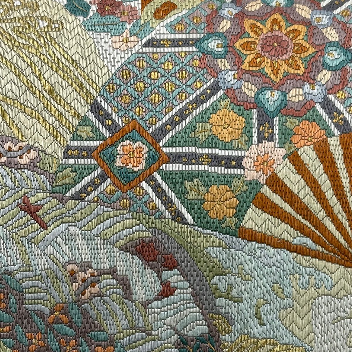 袋帶 逸品級 扇子子 建築 金絲 絽刺繡 灰綠色 大鼓圖案 純蠶絲