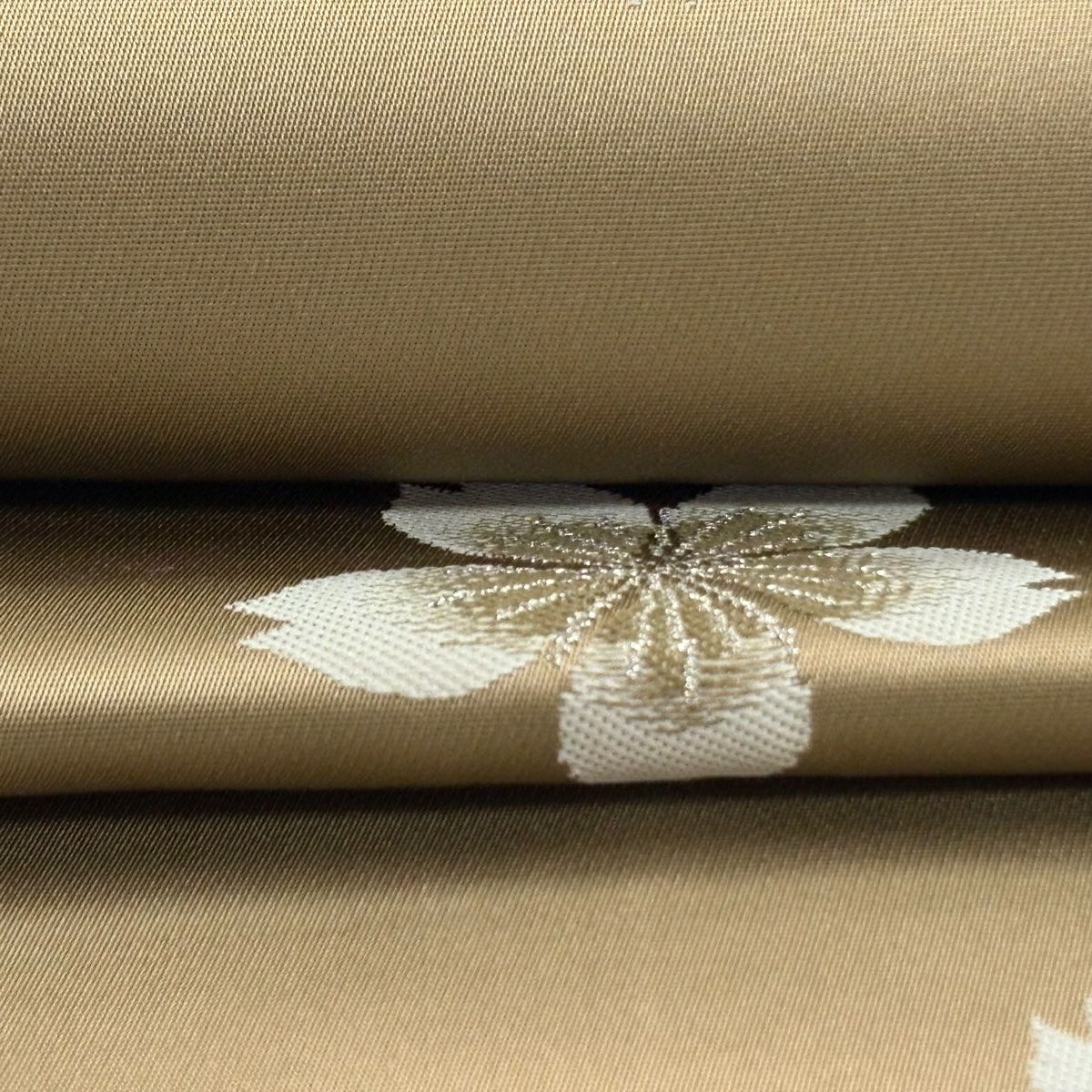 【美品】 袋帶 逸品級 辻村ジュサブロー 落款あり 櫻花 銀線 淺茶 六通 純蠶絲