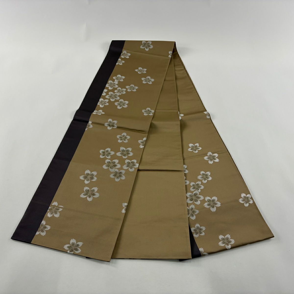 【美品】 袋帶 逸品級 辻村ジュサブロー 落款あり 櫻花 銀線 淺茶 六通 純蠶絲