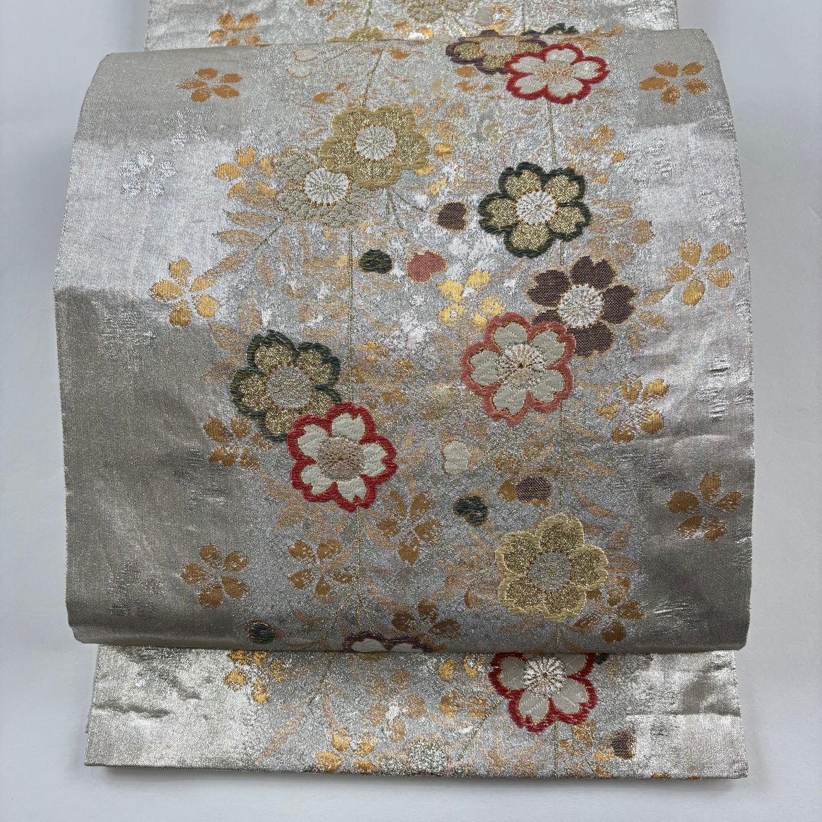 【美品】 袋帶 秀品級 献上枝垂櫻紋 金金箔 唐織 銀色 六通 純蠶絲