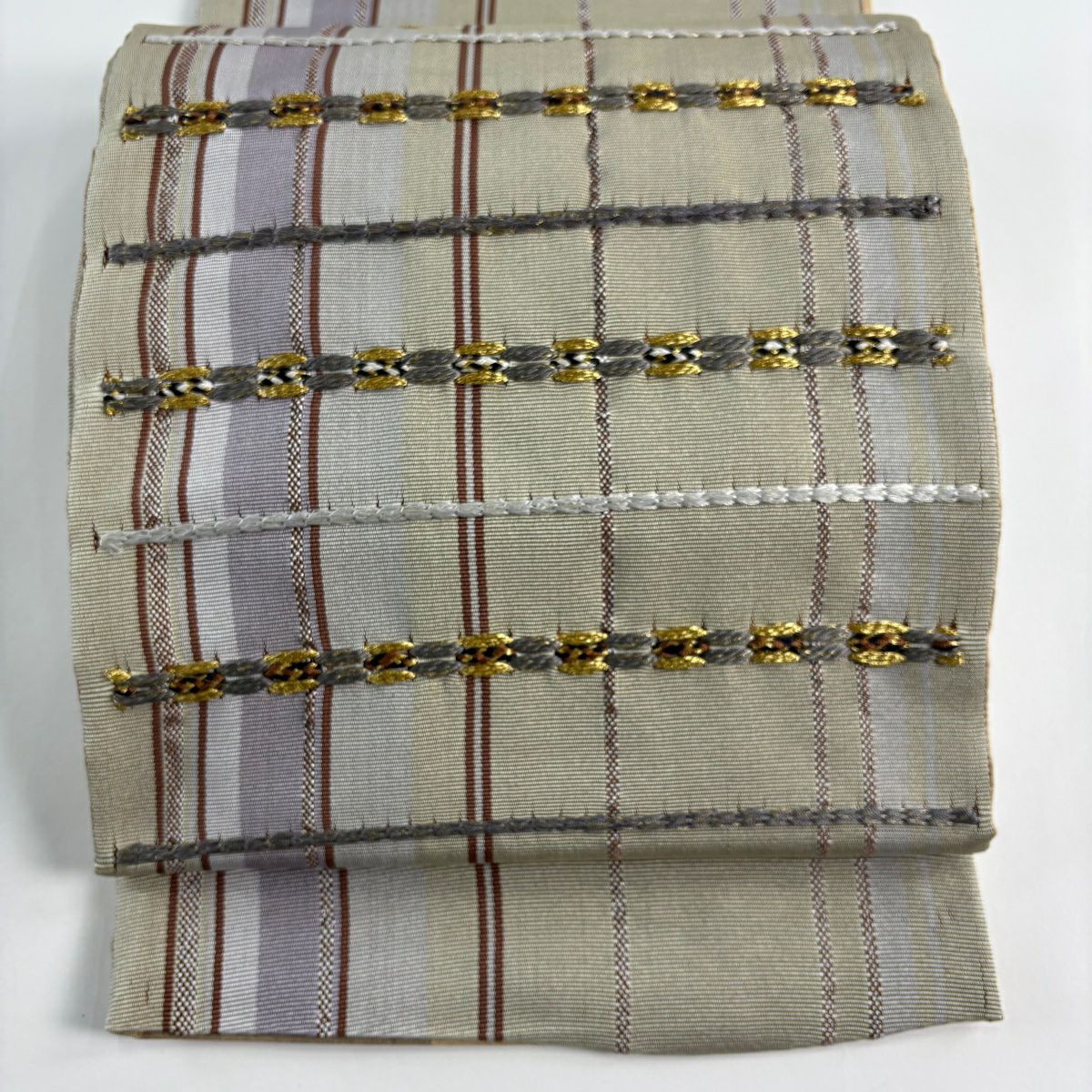 【美品】 袋帶 秀品級 縞 金絲 灰茶 お太鼓圖案 純蠶絲