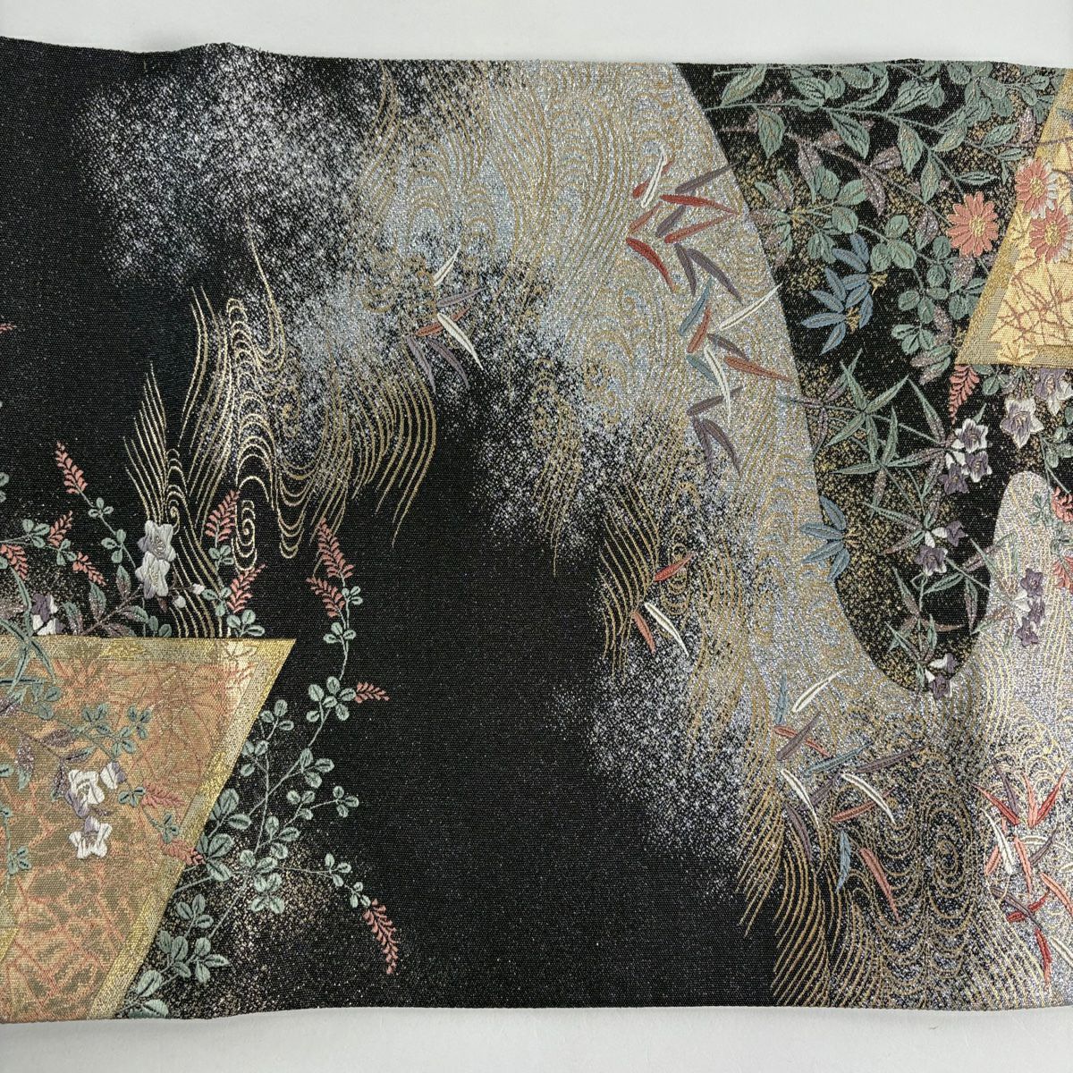 【美品】 袋帶 秀品級 花車 扇子面 唐織 金金箔 墨 深藍 六通 純蠶絲