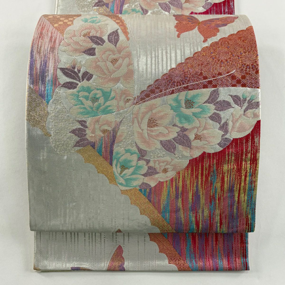 【美品】 袋帶 秀品級 草花紋紋 蝶 刺繡 金金箔 銀 六通 純蠶絲
