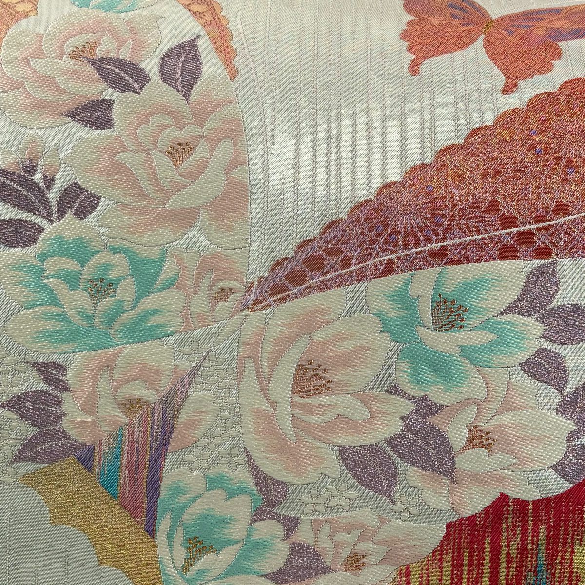 【美品】 袋帶 秀品級 草花紋紋 蝶 刺繡 金金箔 銀 六通 純蠶絲